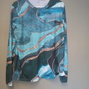 Womens long sleeve shirt